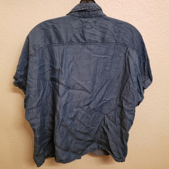 Women's Top - Picture 2 of 2